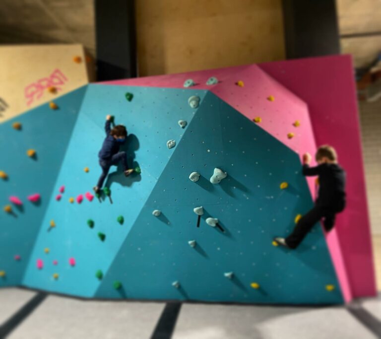 bloc district barcelone 768x683