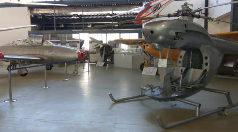 centre culturel daeronautique de Barcelone 768x427