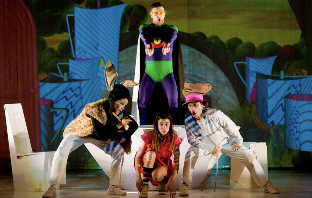 Alicia al pais dels mobils