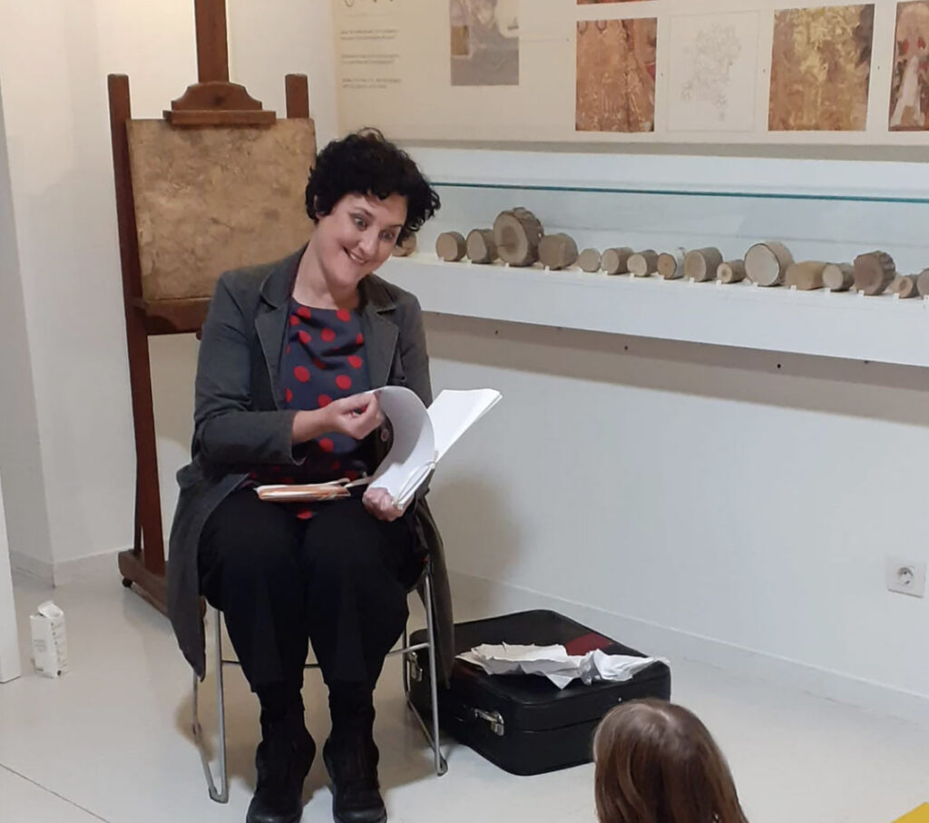 Conteuse - Montserrat Negre. La doctoresse des livres.