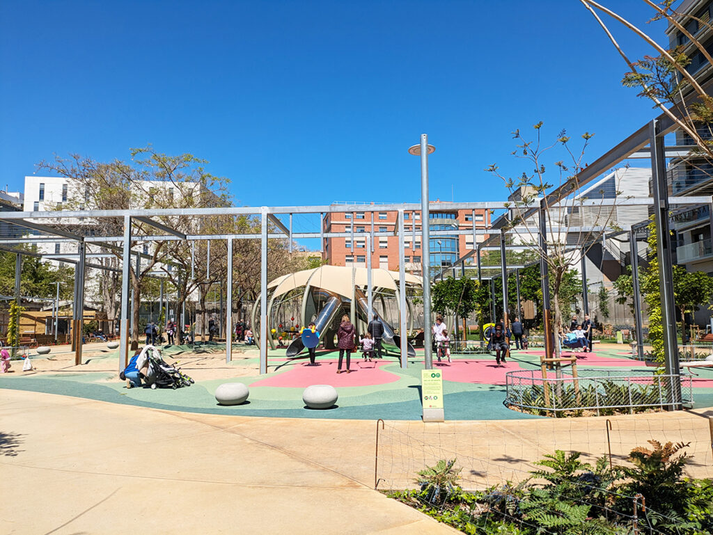 la Colonia Castells parc jeux