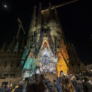 Illumination de la façade du Naixement