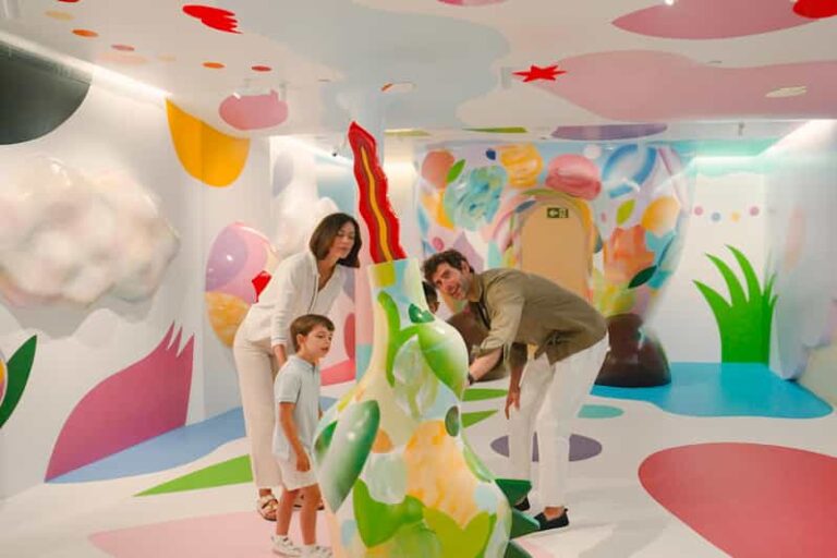 white rabbit barcelone 1 768x512