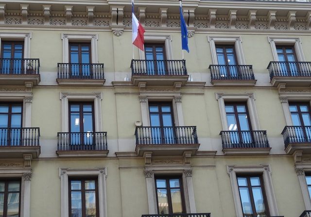 S’inscrire au consulat général de France à Barcelone