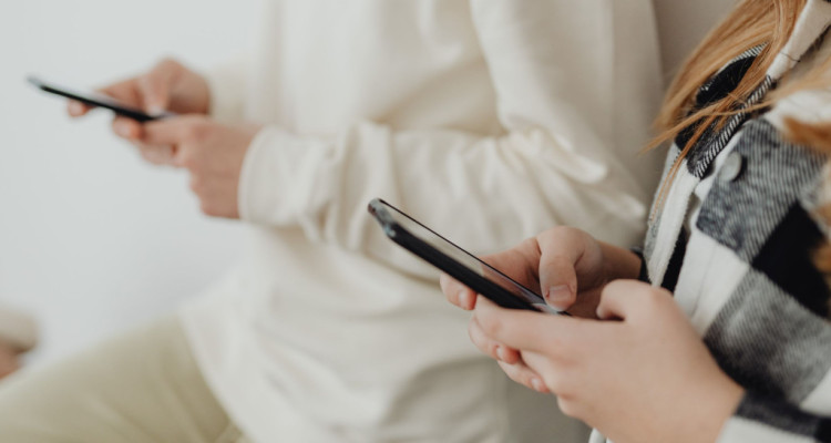 réseaux lois espagne mineurs